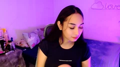 Lilly online show from December 18, 3:45 am