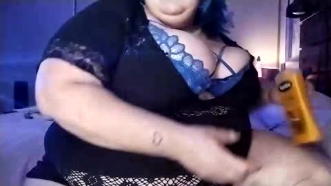 sweetlolajean online show from October 16, 9:43 am