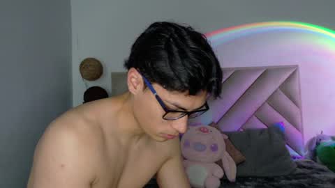 Snapshot of sweetlove_243 chatting on July 2, 12:22 pm sweetlove 243 online show from July 2, 12:22 pm