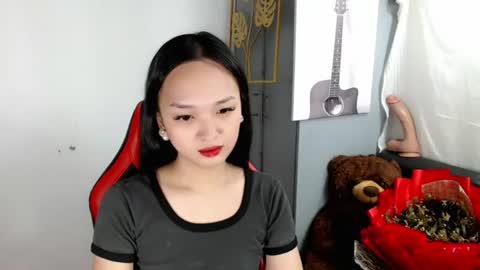 Snapshot of sweetlunarose chatting on July 15, 9:53 pm lilcherry online show from July 15, 9:53 pm