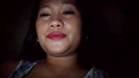 Snapshot of sweetmae32 chatting on June 4, 11:16 am sweetmae32 online show from June 4, 11:16 am