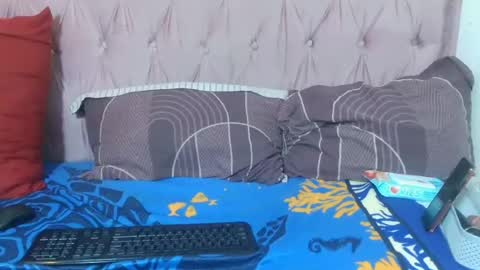 Snapshot of sweetmellowx1 chatting on July 5, 4:25 pm sweetmellowx1 online show from July 5, 4:25 pm