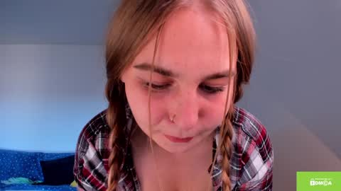 Mila online show from September 20, 3:35 pm