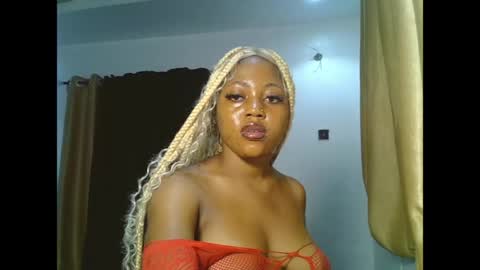 sweetmila9 online show from May 29, 5:27 am