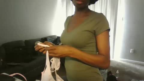 Snapshot of sweetness_cool chatting on September 14, 6:29 pm sweetness_cool online show from September 14, 6:29 pm