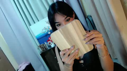 Snapshot of sweetnesstransdiane chatting on December 10, 10:38 am call me Diane online show from December 10, 10:38 am