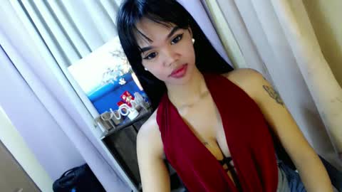 Snapshot of sweetnesstransdiane chatting on December 13, 1:01 pm call me Diane online show from December 13, 1:01 pm