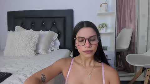 sweetnicky1 online show from July 27, 12:56 pm