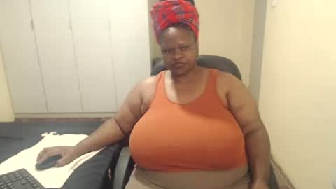 sweetnoziexxx online show from February 7, 10:19 am