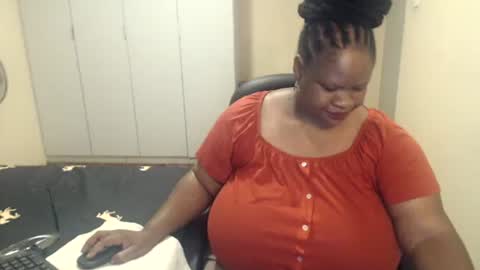 sweetnoziexxx online show from February 17, 3:31 pm