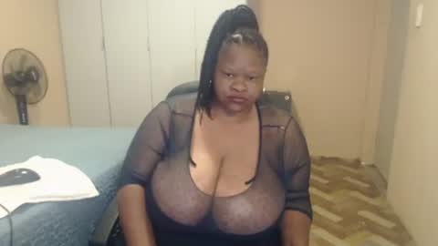 Snapshot of sweetnoziexxx chatting on February 26, 8:02 am sweetnoziexxx online show from February 26, 8:02 am