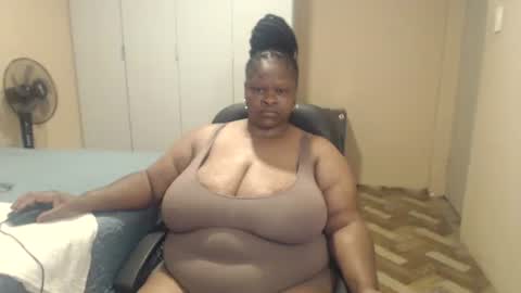 Snapshot of sweetnoziexxx chatting on February 26, 8:08 pm sweetnoziexxx online show from February 26, 8:08 pm