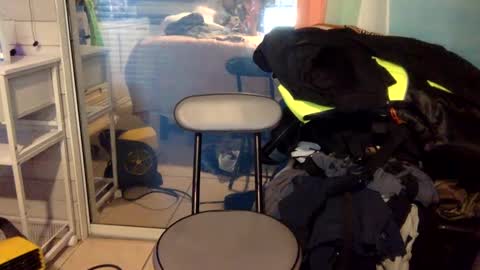 WeAim2PZzz online show from March 2, 12:43 pm