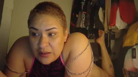 sweetp3ach29 online show from February 22, 8:18 am