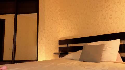 Anya online show from December 2, 1:22 am