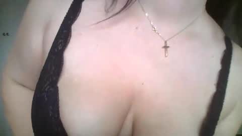 sweetpeach2025 online show from November 26, 1:45 pm