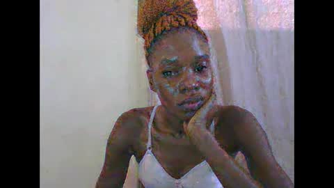 Snapshot of sweetpetite254 chatting on February 13, 7:59 am ESTHER online show from February 13, 7:59 am