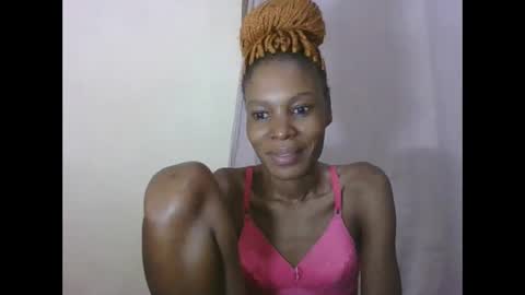 Snapshot of sweetpetite254 chatting on February 23, 1:36 am ESTHER online show from February 23, 1:36 am