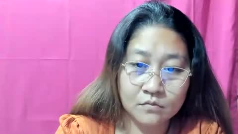 Snapshot of sweetpilipina88 chatting on December 23, 2:56 am MIA online show from December 23, 2:56 am