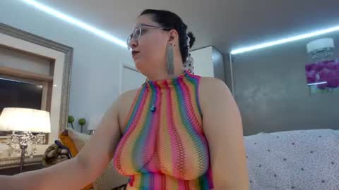 SweetRaisa online show from June 13, 11:41 am