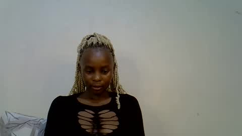 Snapshot of sweetrall chatting on March 14, 1:44 am Lilly online show from March 14, 1:44 am