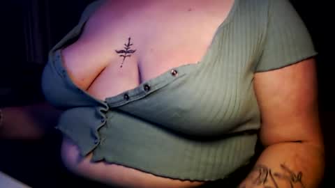 sweetsapphirepuppy online show from January 10, 11:42 pm