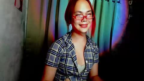 sweetsassyvv online show from October 11, 7:40 am