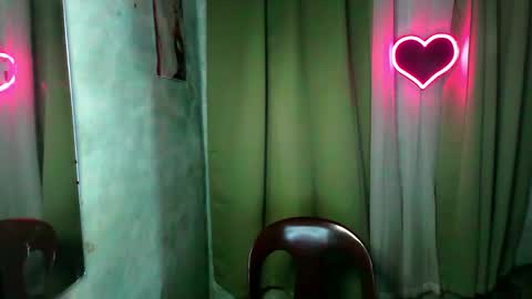 Snapshot of sweetsassyvv chatting on January 16, 4:11 pm sweetsassyvv online show from January 16, 4:11 pm