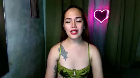 Snapshot of sweetsassyvv chatting on January 17, 6:29 am sweetsassyvv online show from January 17, 6:29 am