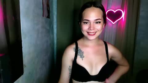 Snapshot of sweetsassyvv chatting on February 2, 11:20 am sweetsassyvv online show from February 2, 11:20 am