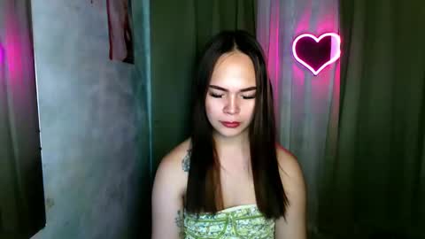 Snapshot of sweetsassyvv chatting on February 5, 6:51 am sweetsassyvv online show from February 5, 6:51 am