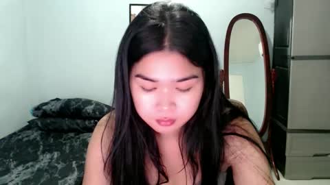 Snapshot of sweetseduction98 chatting on December 4, 9:35 pm Sweetseduction98 online show from December 4, 9:35 pm