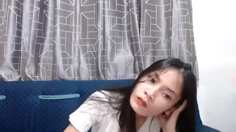 Snapshot of sweetsexygirl20 chatting on December 8, 11:03 am Mia online show from December 8, 11:03 am