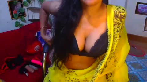 SweetSour online show from April 2, 11:41 am