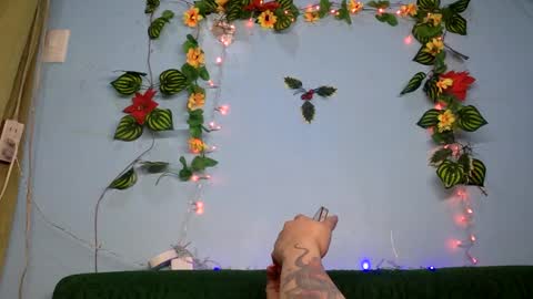 spicy online show from March 3, 10:10 pm