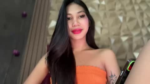 Snapshot of sweetstares chatting on March 17, 3:33 am yanny online show from March 17, 3:33 am