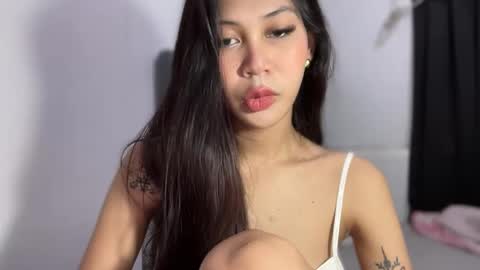 Snapshot of sweetstares chatting on April 1, 6:58 am yanny online show from April 1, 6:58 am