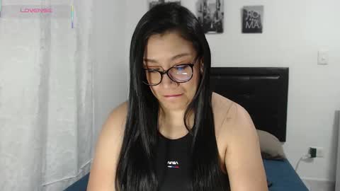 Snapshot of sweetstormi chatting on March 30, 8:26 am Stormi online show from March 30, 8:26 am