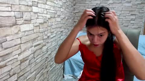 Snapshot of sweetsugar_xxx chatting on December 6, 7:01 pm sweetsugar_xxx online show from December 6, 7:01 pm