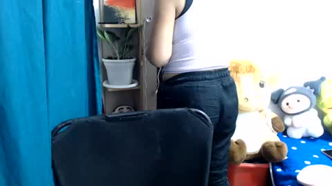 Snapshot of sweett_candy1 chatting on July 9, 3:10 am sweett_candy1 online show from July 9, 3:10 am