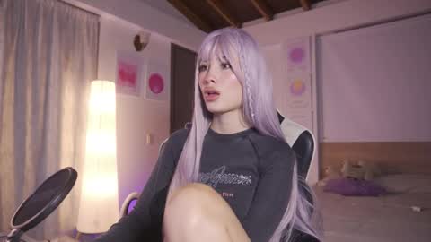 Cat independent model  online show from February 19, 2:29 am