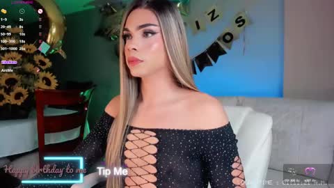 Snapshot of sweett_shinexx chatting on February 9, 6:11 am angel online show from February 9, 6:11 am