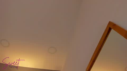 Snapshot of sweettammy_ chatting on June 25, 12:53 pm Tammy online show from June 25, 12:53 pm