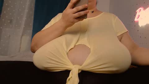 Maya online show from February 27, 5:47 pm