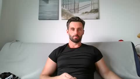 Snapshot of sweettom69 chatting on July 8, 12:42 pm Tom online show from July 8, 12:42 pm