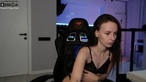 Leila and Alex online show from September 26, 5:39 pm