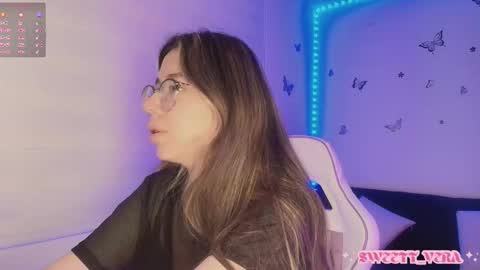 Veronica Independent Model online show from November 10, 10:03 am