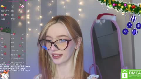 Snapshot of sweetuniporn chatting on January 12, 1:05 pm Elis a little vacation Ill be here Saturday my schedules in bio online show from January 12, 1:05 pm