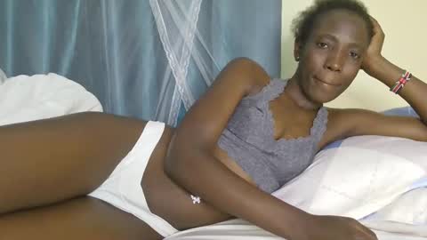 Snapshot of sweetvalariy chatting on September 15, 8:47 am sweetvalariy online show from September 15, 8:47 am