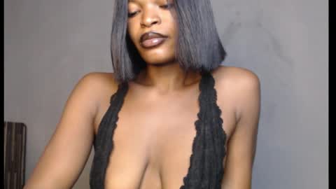 Snapshot of sweetxxboobsx chatting on March 8, 8:51 am sweetxxboobsx online show from March 8, 8:51 am